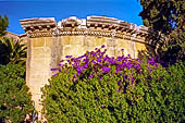 Agrigento - La valle dei templi. Museo Archeologico. Particolare dell'ingresso al giardino della chiesa di S. Nicola. 