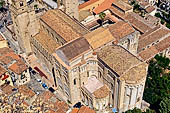 The cathedral of Cefal - View of the transept and of the apse.