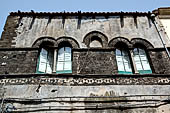 Randazzo - Palazzo Scala (Reale), double lancet windows surviving from the original medieval construction.
