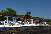 The Amed area is comprised of many traditional little fishing villages. The black sand beach is always full with the pretty traditional jukung fishing outrigger canoes lined up on the sand.