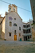 Sebenico, chiesetta di S. Barbara (XV sec) oggi museo di arte sacra.