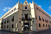 Merida - Calle 60, University of the Yucatan. 