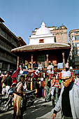 Kathmandu - Indra Chowk, the staircases of the Mahadev temple and Shiva temple are often full of merchants.