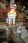 Sankhu - Vajra Jogini Temple. Lions protectors of the temple.