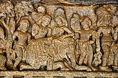 Udaigiri Ganesh Gumpha cave 10 - first tableau from right - the second scene: the three people dismount from the elephant.
