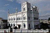 Galle - The white Meera Mosque.