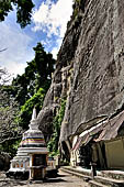 Mulkirigala cave temples - The small dagoba standing on elephant of the first terrace.