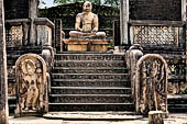 Polonnaruwa - the Vatadage. the northern stairway. 