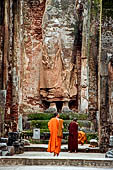 Polonnaruwa - The 14m standing Buddha statue inside the Lankatilaka.