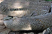 Ke'te Kesu - Coffin shaped like a buffalo called 'erong'. 