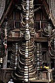Pallawa - Traditional tongkonan house. The front of the house usually has a carved buffalo head and a collection of genuine buffalo horns.