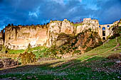 Ronda, la rupe e il ponte nuovo. 