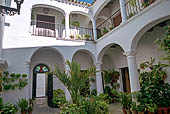 Vejer de la Frontera, il patio della Casa del Mayorazgo (XIII sec) 