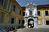 Bassa Austria , in bici lungo il Danubio, scorci del paese di Durnstein 