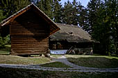 Austria Carinzia, Klagenfurth. Museo all'aperto delle case di campagna raccolte dalle varie valli carinziane e ricostruite.