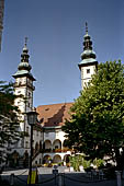 Austria, Carinzia. Klagenfurth. Il Landhaus (1574) con le sue due torri. 