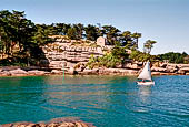 Costa di granito rosa. Il sentiero dei Doganieri - La spiaggia di Saint-Guirec. 