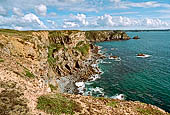 Penisola di Crozon, Finistère. La costa dal Forte dei Cappuccini guardando verso sud. 