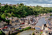 Dinan, Bretagna. La valle del fiume Rance vista dai Jardin Anglais. 