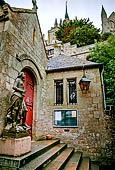 Mont Saint Michel, la Chiesa di St Pierre, la chiesa del villaggio.