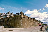 Saint-Malo, Bretagna. Tratto meridionale delle mura, il Bastione Saint-Philippe. 
