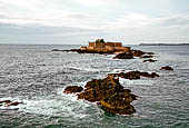 Saint-Malo, Bretagna. L'isolotto col Fort National. 
