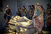 Il complesso parrocchiale, enclos, di Lampaul-Guimiliau. Chiesa di Notre-Dame, Sepoltura di Cristo (XVI secolo).