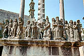 Il complesso parrocchiale, enclos, di Saint Thgonnec. Dettaglio del calvario. 