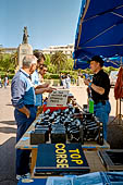 Bastia, il mercatino delle pulci della domenica
