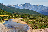 Lungo la strada da Calvi per Porto, la valle del fiume Fango