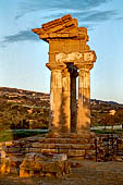 Agrigento, la valle dei templi, il tempio di Castore e Polluce 