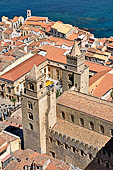 The cathedral of Cefal - The towers, lightened by mullioned windows, are different one from the other.