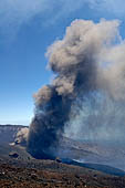 Etna - From Piccolo Rifugio to the Torre del Filosofo. Eruption of 2008.