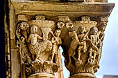 Monreale Cattedrale di Santa Maria Nuova. , capitello delle colonne binate del chiostro. 