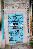 Tunisi, la medina. Il Dar Ben Allah, oggi Museo delle arti e delle tradizioni popolari.