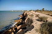 Isole Kerkennah, sidi Frej, il sentiero che porta alla fortezza di Borj el Hissar