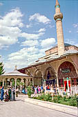 Konya, Mevl�n�  Museum, portico all'ingresso del Mausoleo. 