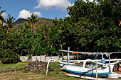 The Amed area is comprised of many traditional little fishing villages. The black sand beach is always full with the pretty traditional jukung fishing outrigger canoes lined up on the sand.