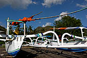 The Amed area is comprised of many traditional little fishing villages. The black sand beach is always full with the pretty traditional jukung fishing outrigger canoes lined up on the sand.
