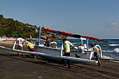 The Amed area is comprised of many traditional little fishing villages. The black sand beach is always full with the pretty traditional jukung fishing outrigger canoes lined up on the sand.