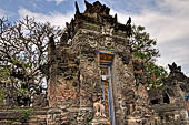 Pura Dalem of Sangsit - The covered gate (Kori Agung). 