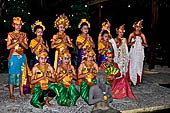 Balinese dance performance at Pondok Sari.