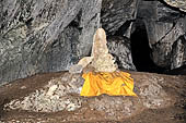 Goa Gajah - small temple along the forest path.