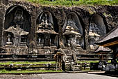 Gunung Kawi (Bali) - The group of four tombs on the western bank of the river gorge.