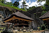 Gunung Kawi (Bali) - The group of four tombs on the western bank of the river gorge. 