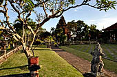 Kerta Gosa complex, Semarapura, Klungkung, Bali. Temple with a covered gateway. 