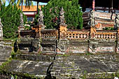 The Bale Kambang, Floating Pavilion, Kerta Gosa complex, Semarapura, Klungkung, Bali. Sculptural decorations. 
