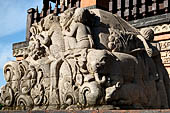 The Bale Kambang, Floating Pavilion, Kerta Gosa complex, Semarapura, Klungkung, Bali. Sculptural decorations.