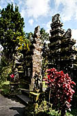 Pura Luhur Batukau - Bali - The split gate entrance to the inner courtyard.
