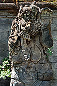 Pura Meduwe Karang - Bali - The various statues of demons and normal people of the first courtyard.